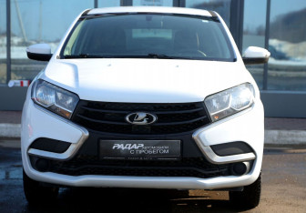 Подержанный автомобиль LADA (ВАЗ) XRAY 2016 года (2 фото)