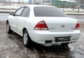 Подержанный автомобиль Nissan Almera Classic 2012 года (5 фото)