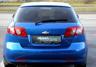 Подержанный автомобиль Chevrolet Lacetti Hatchback 2011 года (5 фото)