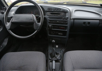 Подержанный автомобиль LADA (ВАЗ) 2115 2011 года (12 фото)