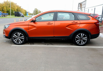 Подержанный автомобиль LADA (ВАЗ) Vesta Wagon 2018 года (8 фото)
