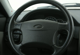 Подержанный автомобиль LADA (ВАЗ) Priora Wagon 2011 года (16 фото)