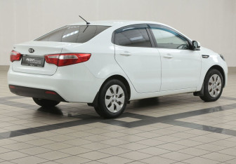 Подержанный автомобиль Kia Rio Sedan 2013 года (4 фото)