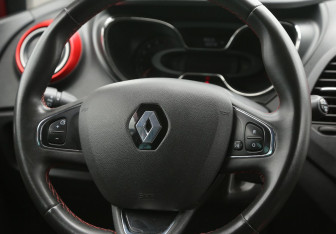 Подержанный автомобиль Renault Kaptur 2019 года (16 фото)