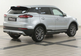 Подержанный автомобиль Geely Atlas Pro 2023 года (4 фото)