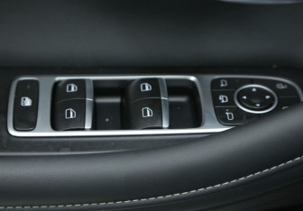 Подержанный автомобиль Chery Arrizo 8 2023 года (17 фото)