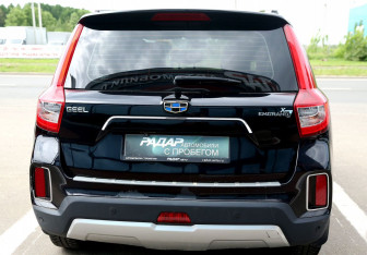 Подержанный автомобиль Geely Emgrand X7 2019 года (5 фото)