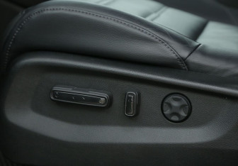 Подержанный автомобиль Honda CR-V 2018 года (22 фото)