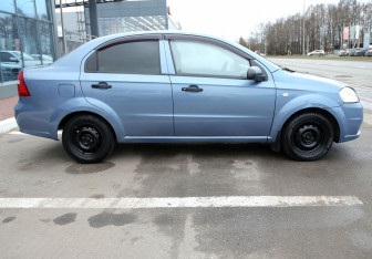 Подержанный автомобиль Chevrolet Aveo Sedan 2006 года (7 фото)