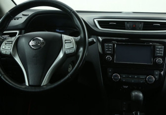 Подержанный автомобиль Nissan Qashqai 2014 года (14 фото)
