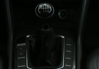 Подержанный автомобиль Volkswagen Tiguan 2017 года (15 фото)