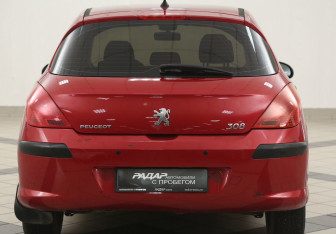 Подержанный автомобиль Peugeot 308 Hatchback 2008 года (3 фото)