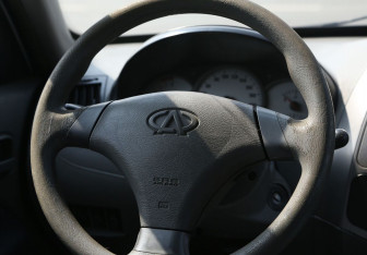 Подержанный автомобиль Chery Tiggo (T11) 2010 года (16 фото)