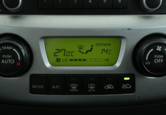 Подержанный автомобиль Kia Sportage 2009 года (18 фото)