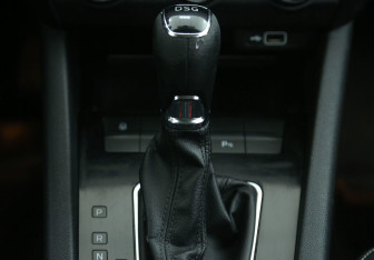 Подержанный автомобиль Skoda Octavia Liftback 2019 года (15 фото)