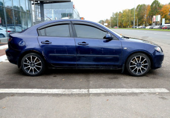 Подержанный автомобиль Mazda 3 Sedan 2008 года (7 фото)