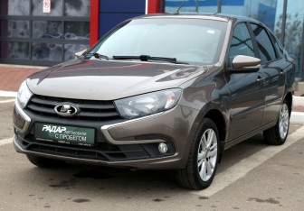 Подержанный автомобиль LADA (ВАЗ) Granta Liftback 2018 года (3 фото)