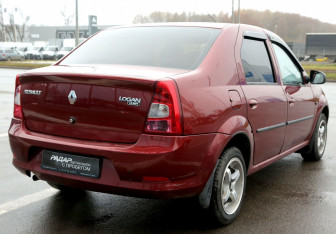 Подержанный автомобиль Renault Logan Sedan 2013 года (6 фото)
