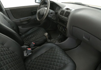 Подержанный автомобиль Hyundai Accent Sedan 2008 года (9 фото)