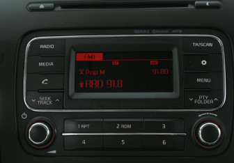 Подержанный автомобиль Kia Cerato Sedan 2015 года (15 фото)