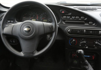 Подержанный автомобиль Chevrolet Niva 2012 года (14 фото)