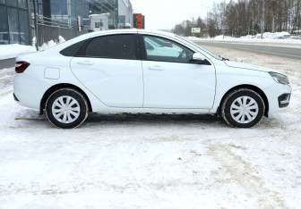Подержанный автомобиль LADA (ВАЗ) Vesta Sedan 2024 года (7 фото)