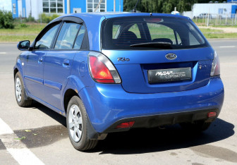 Подержанный автомобиль Kia Rio Hatchback 2011 года (4 фото)