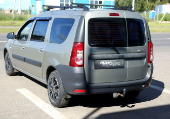 Подержанный автомобиль LADA (ВАЗ) Largus Wagon 2013 года (4 фото)