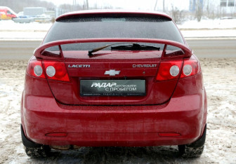Подержанный автомобиль Chevrolet Lacetti Hatchback 2012 года (5 фото)
