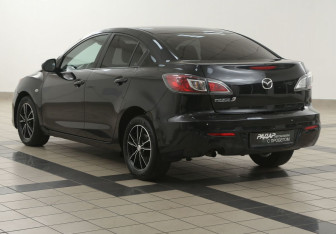 Подержанный автомобиль Mazda 3 Sedan 2012 года (2 фото)