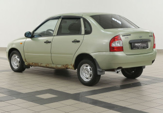 Подержанный автомобиль LADA (ВАЗ) Kalina Sedan 2006 года (2 фото)