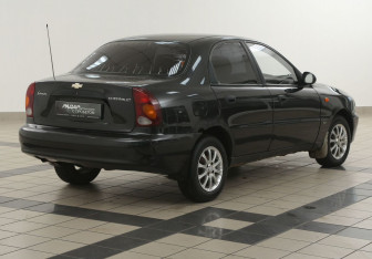 Подержанный автомобиль Chevrolet Lanos 2007 года (4 фото)