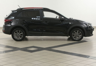 Подержанный автомобиль Kia Rio Hatchback 2021 года (5 фото)