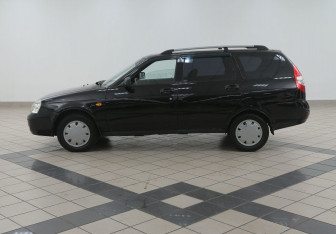 Подержанный автомобиль LADA (ВАЗ) Priora Wagon 2010 года (4 фото)