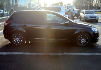 Подержанный автомобиль Kia Ceed Hatchback 2012 года (7 фото)