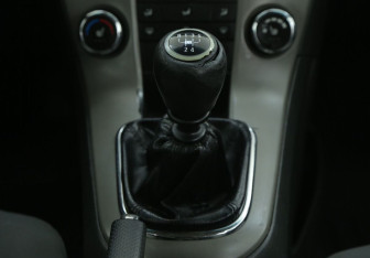 Подержанный автомобиль Chevrolet Cruze Sedan 2010 года (15 фото)
