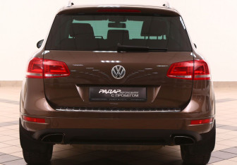 Подержанный автомобиль Volkswagen Touareg 2013 года (4 фото)