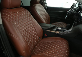 Подержанный автомобиль Toyota Camry Sedan 2020 года (10 фото)