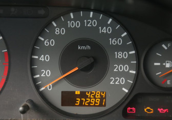 Подержанный автомобиль Nissan Almera Classic 2007 года (17 фото)