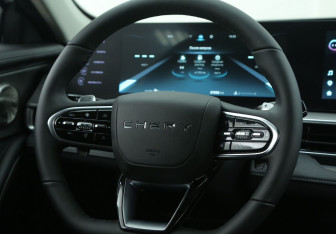 Подержанный автомобиль Chery Arrizo 8 2023 года (16 фото)