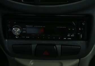 Подержанный автомобиль LADA (ВАЗ) Kalina Wagon 2010 года (13 фото)