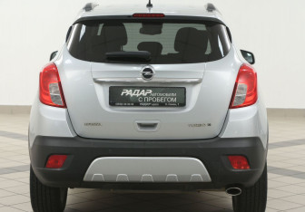 Подержанный автомобиль Opel Mokka 2013 года (3 фото)