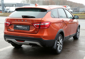 Подержанный автомобиль LADA (ВАЗ) Vesta Wagon 2018 года (6 фото)