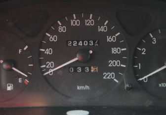 Подержанный автомобиль Chevrolet Lanos 2009 года (17 фото)