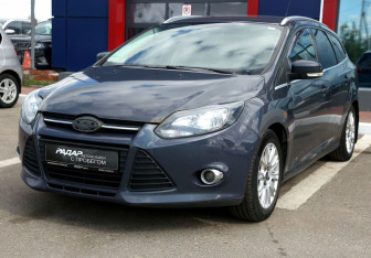 Подержанный автомобиль Ford Focus Wagon 2012 года (3 фото)