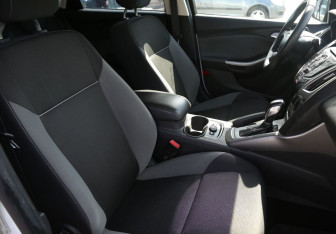 Подержанный автомобиль Ford Focus Hatchback 2014 года (10 фото)