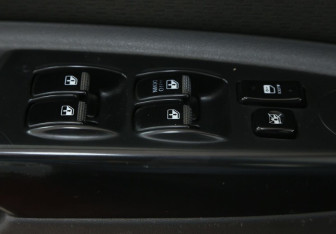 Подержанный автомобиль Kia Rio Sedan 2011 года (17 фото)