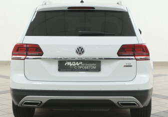 Подержанный автомобиль Volkswagen Teramont 2018 года (3 фото)