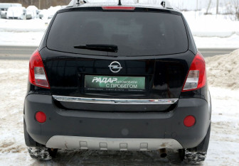 Подержанный автомобиль Opel Antara 2014 года (5 фото)