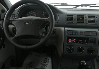 Подержанный автомобиль УАЗ Patriot 2010 года (13 фото)